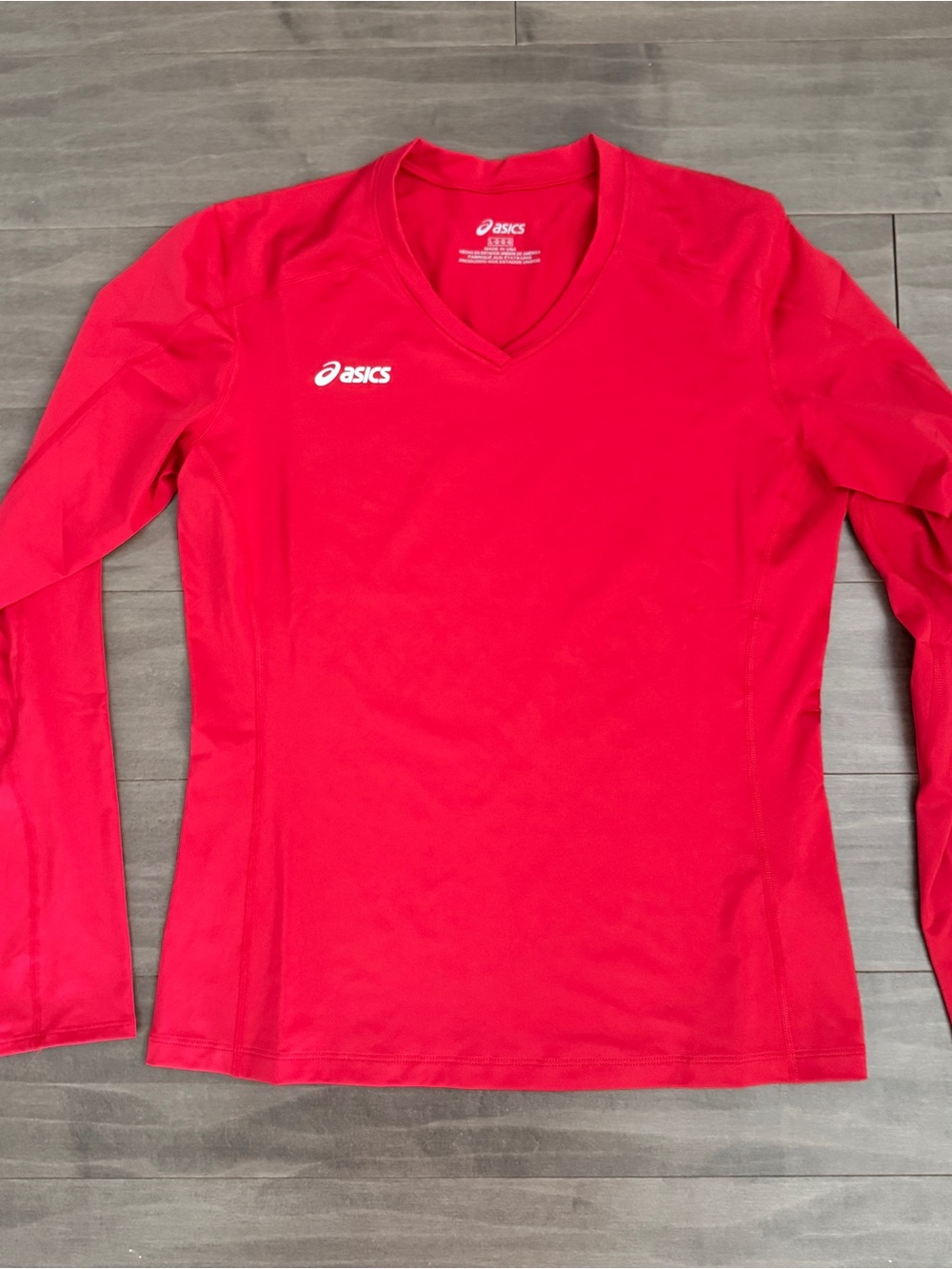 ASICS Women's Bright Red Long-Sleeve V-Neck Performance Tee Large